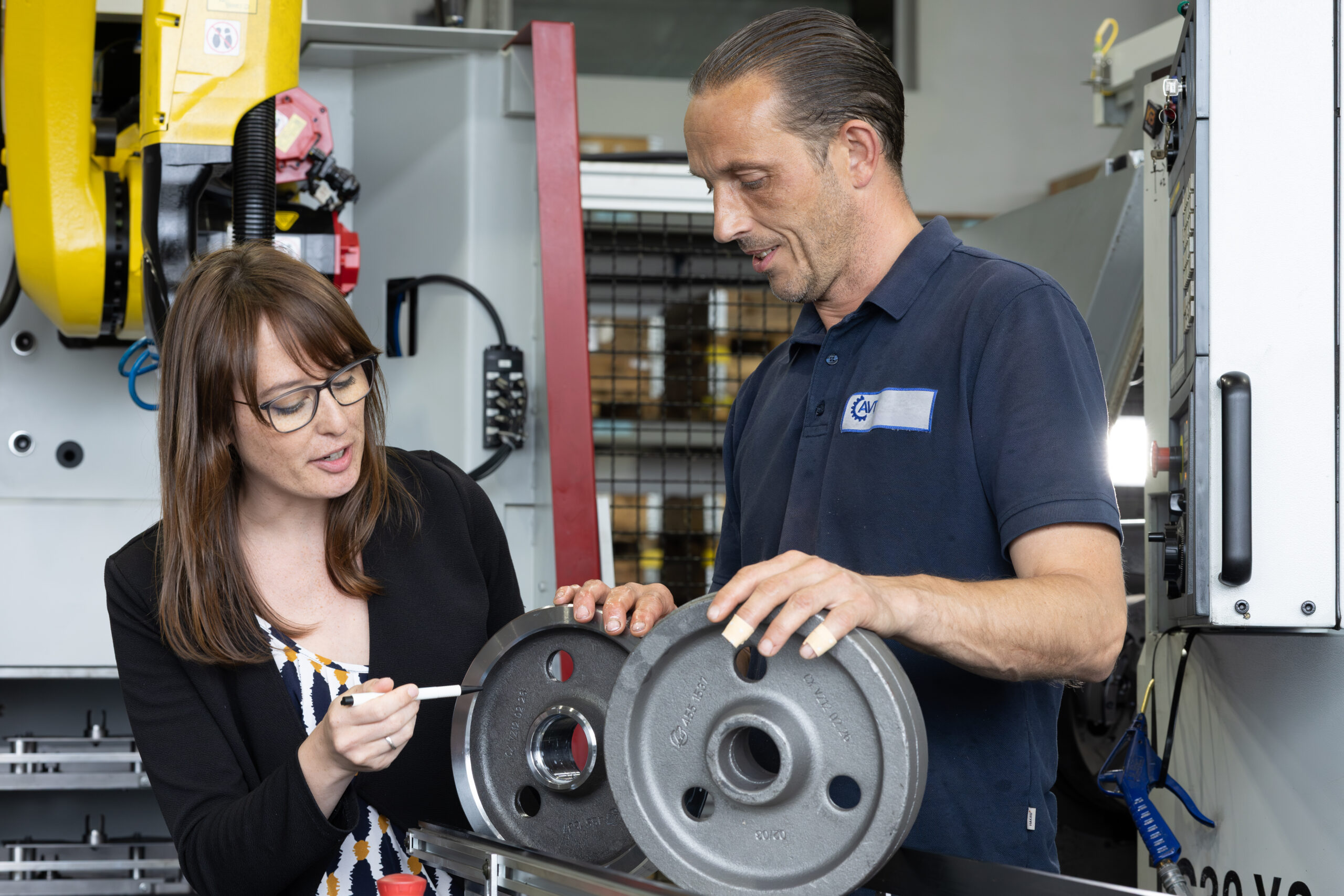 Arnstädter Verzahnungstechnik Team in der Fertigung